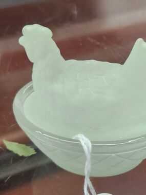 Uranium Glass Hen on Nest Dish - Pale Mint